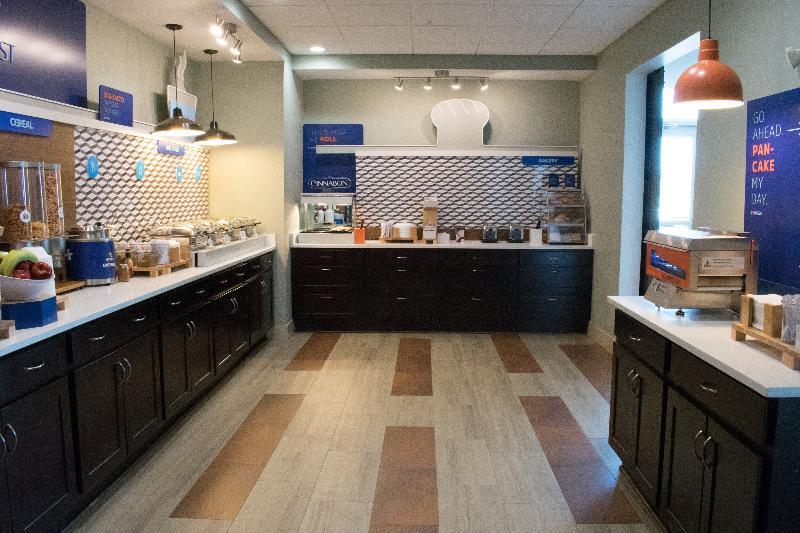 Holiday Inn Express & Suites West Memphis By Ihg Exterior foto